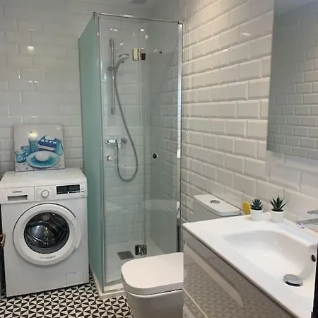 Parque Del Oeste Apartment *