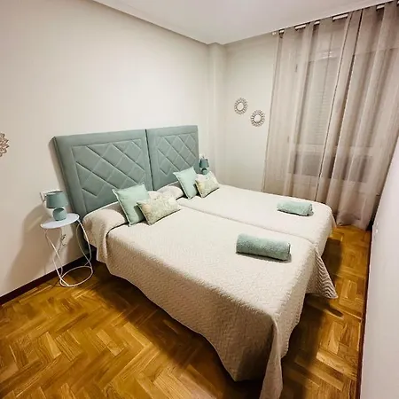 Parque Del Oeste Apartment Oviedo