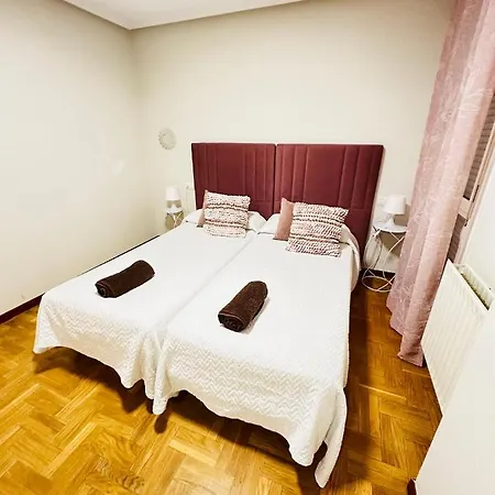 Apartment Parque Del Oeste